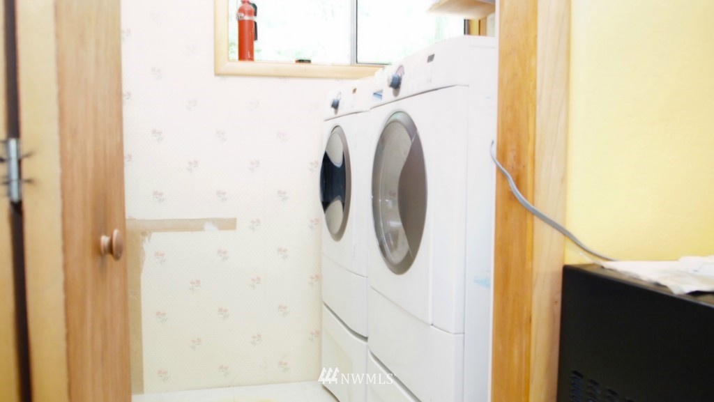 9086 Northeast Morgan Road Bainbridge Island, WA 98110 - Photo 21 of 21 Gallery Image 21