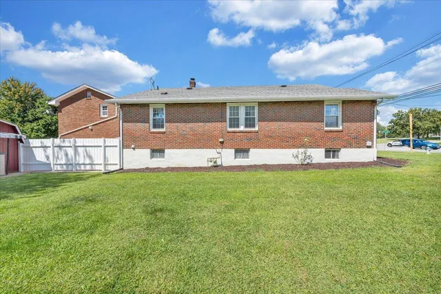 $449,999 | 1002 Roanoke Boulevard, Salem, VA 24153