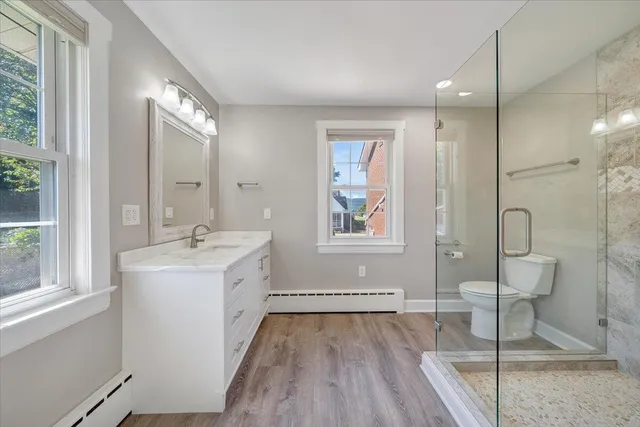 $449,999 | 1002 Roanoke Boulevard, Salem, VA 24153