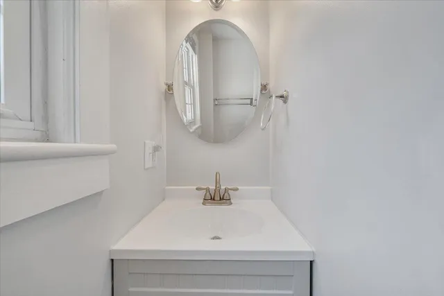 $449,999 | 1002 Roanoke Boulevard, Salem, VA 24153