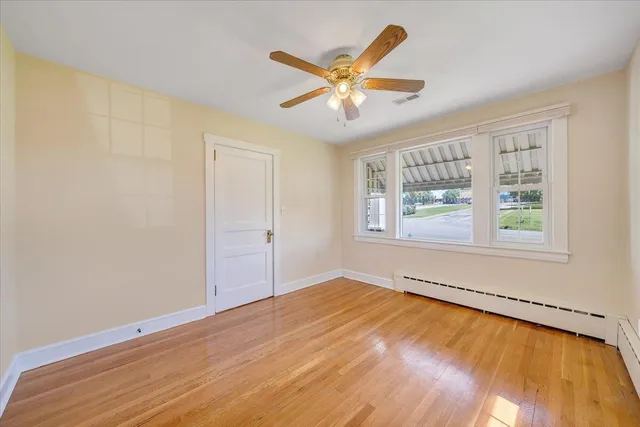 $449,999 | 1002 Roanoke Boulevard, Salem, VA 24153