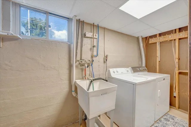 $449,999 | 1002 Roanoke Boulevard, Salem, VA 24153