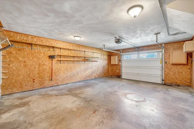 $449,999 | 1002 Roanoke Boulevard, Salem, VA 24153