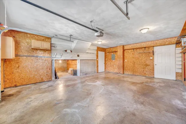 $449,999 | 1002 Roanoke Boulevard, Salem, VA 24153