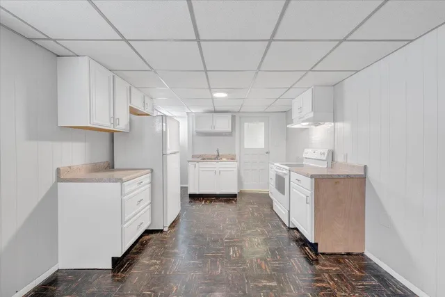 $449,999 | 1002 Roanoke Boulevard, Salem, VA 24153