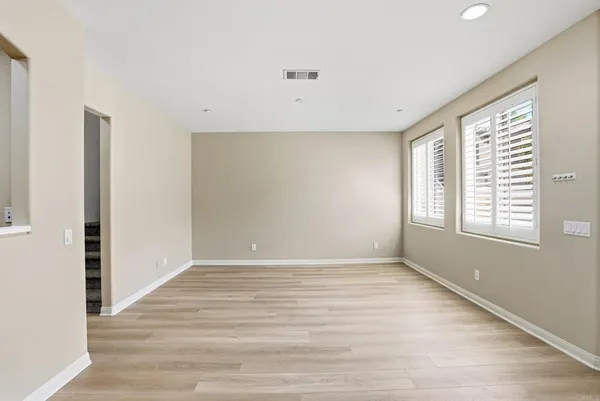 $3,985 | 16913 New Rochelle Way, Unit 83, San Diego, CA 92127