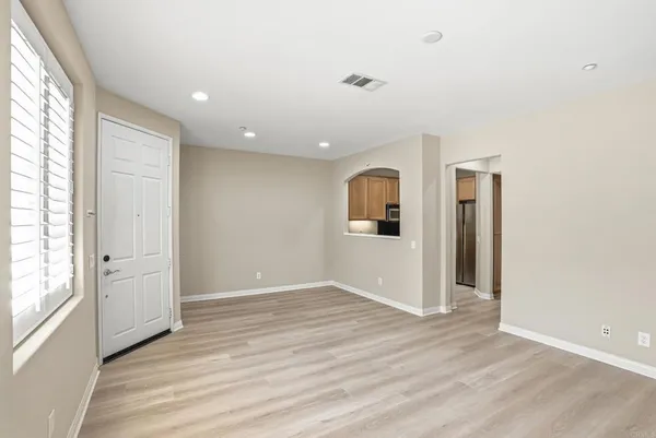 $3,985 | 16913 New Rochelle Way, Unit 83, San Diego, CA 92127