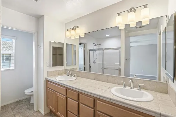 $3,985 | 16913 New Rochelle Way, Unit 83, San Diego, CA 92127