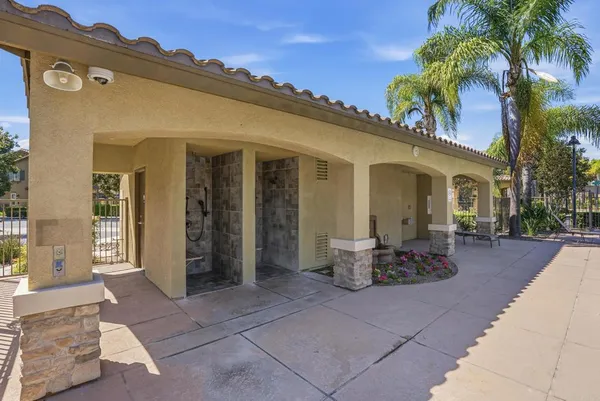 $3,985 | 16913 New Rochelle Way, Unit 83, San Diego, CA 92127