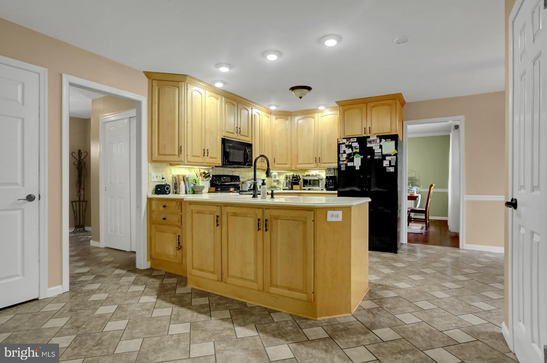 809 Broadcasting Road Reading, PA 19610 - Photo 14 of 40 Gallery Image 14