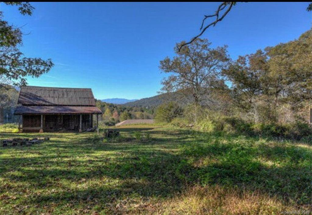 104 Berry Mountain Road Sylva, NC 28779 - Photo 20 of 26 Gallery Image 20