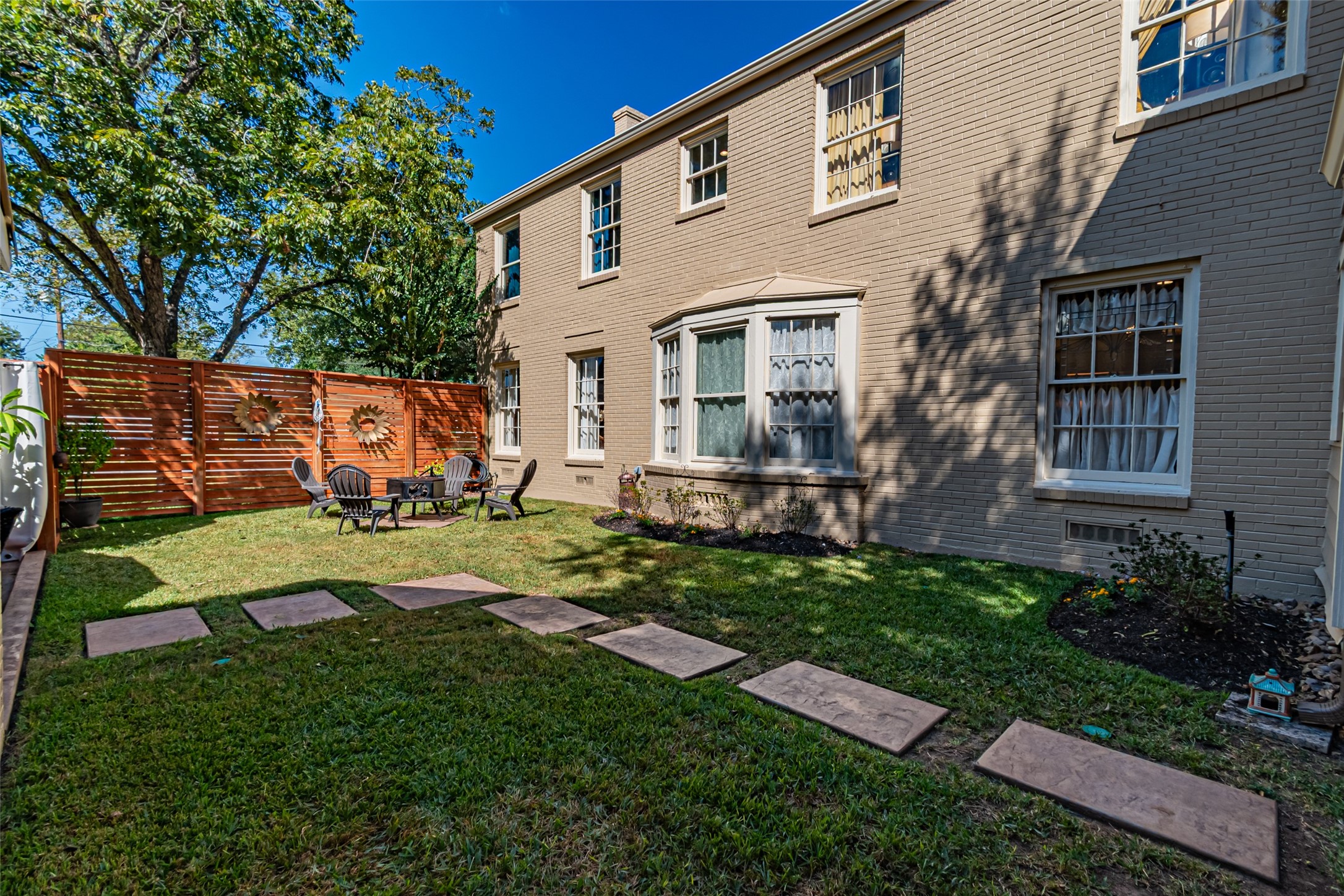 706 Church Street Navasota, TX 77868 - Photo 41 of 50 a front view of a house with garden