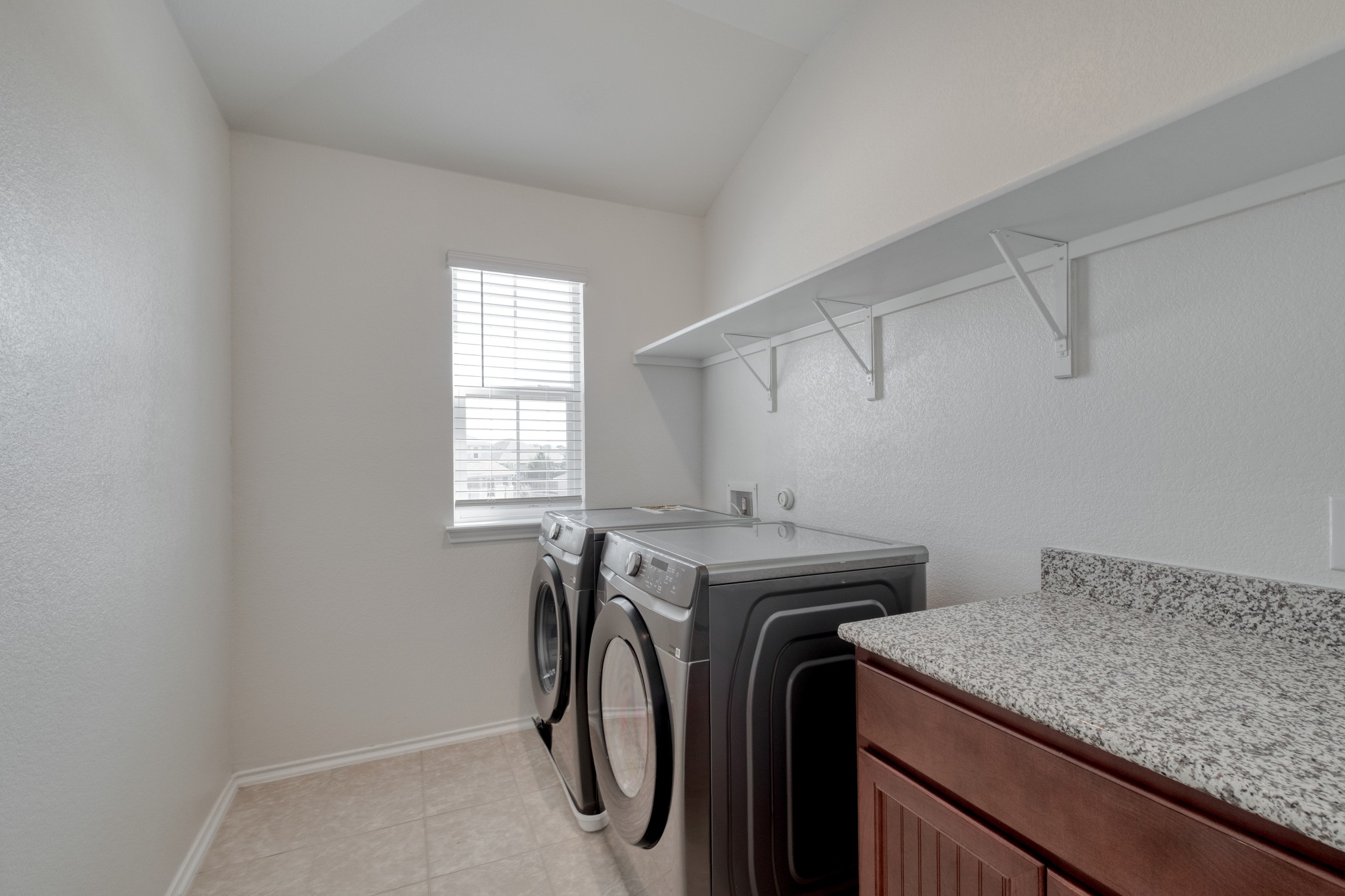 185 Azure Cove Kyle, TX 78640 - Photo 18 of 20 Gallery Image 18