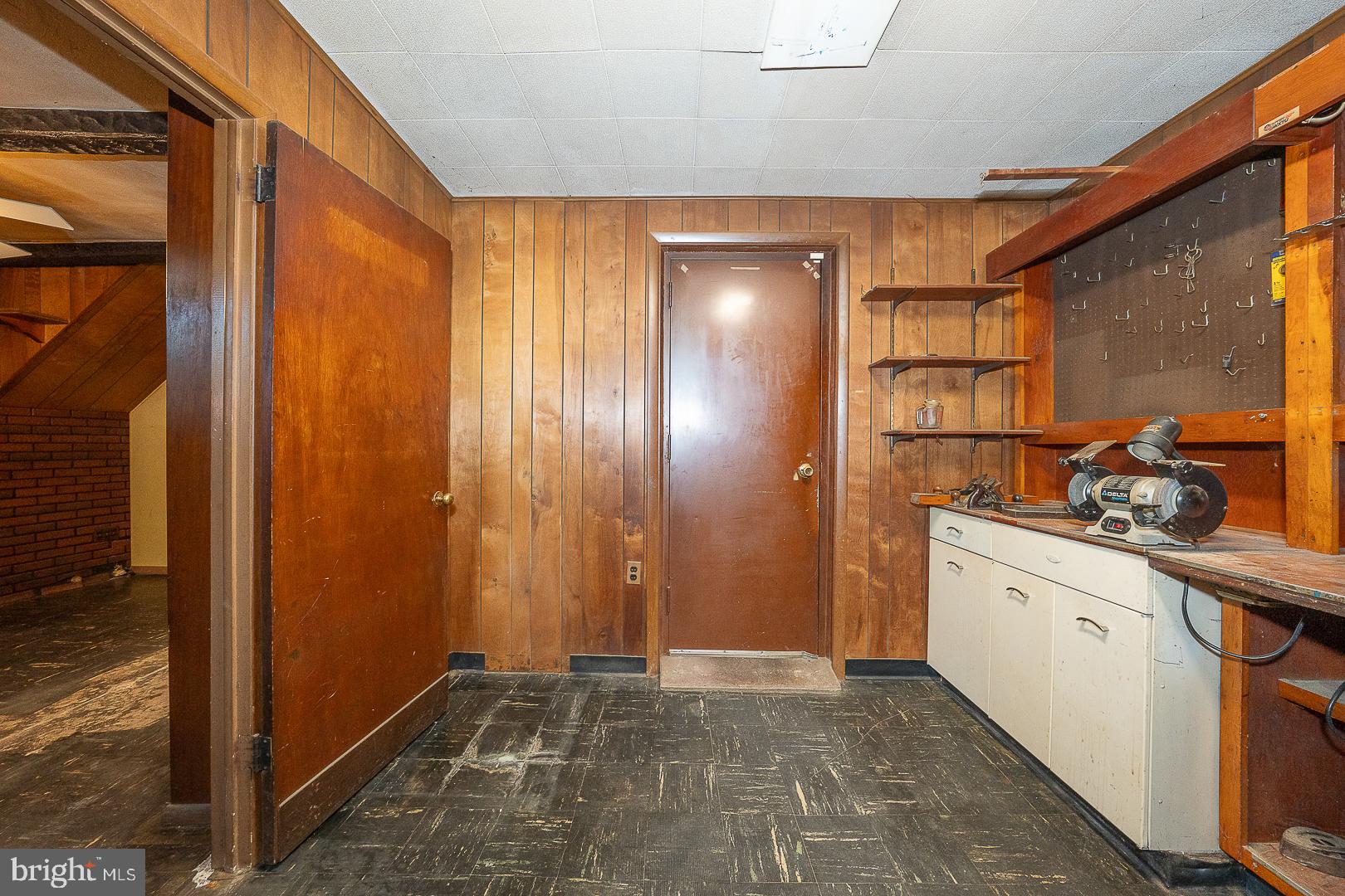 437 Rittenhouse Circle Havertown, PA 19083 - Photo 37 of 55 Cozy workshop with wooden accents.