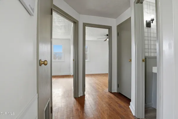 $369,900 | 1290 South Shady Street, Mountain City, TN 37683