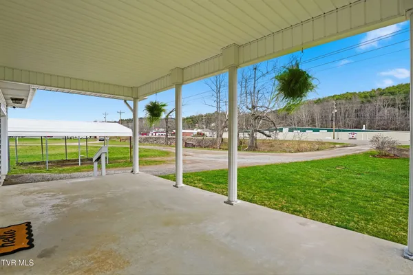 $369,900 | 1290 South Shady Street, Mountain City, TN 37683