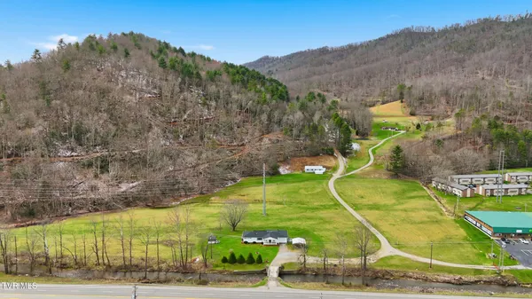 $369,900 | 1290 South Shady Street, Mountain City, TN 37683