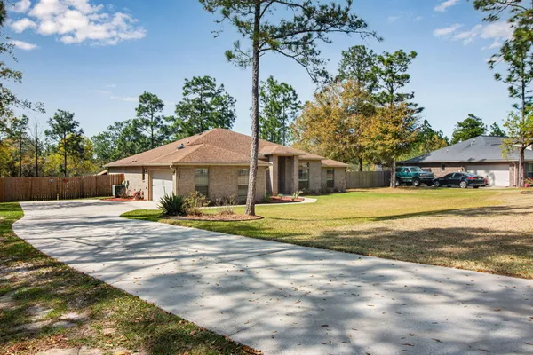 $498,000 | 6494 Welannee Boulevard, Laurel Hill, FL 32567
