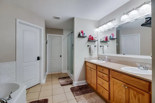 $498,000 | 6494 Welannee Boulevard, Laurel Hill, FL 32567