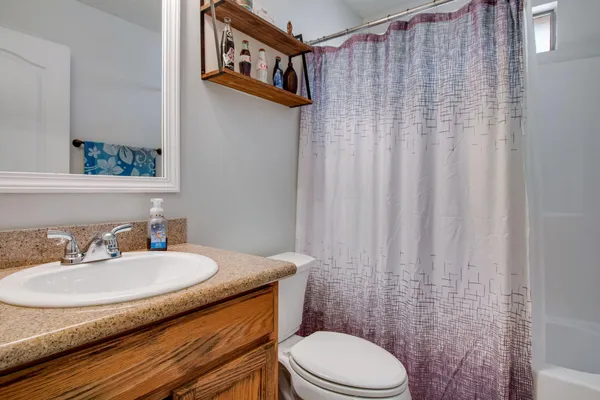 $498,000 | 6494 Welannee Boulevard, Laurel Hill, FL 32567