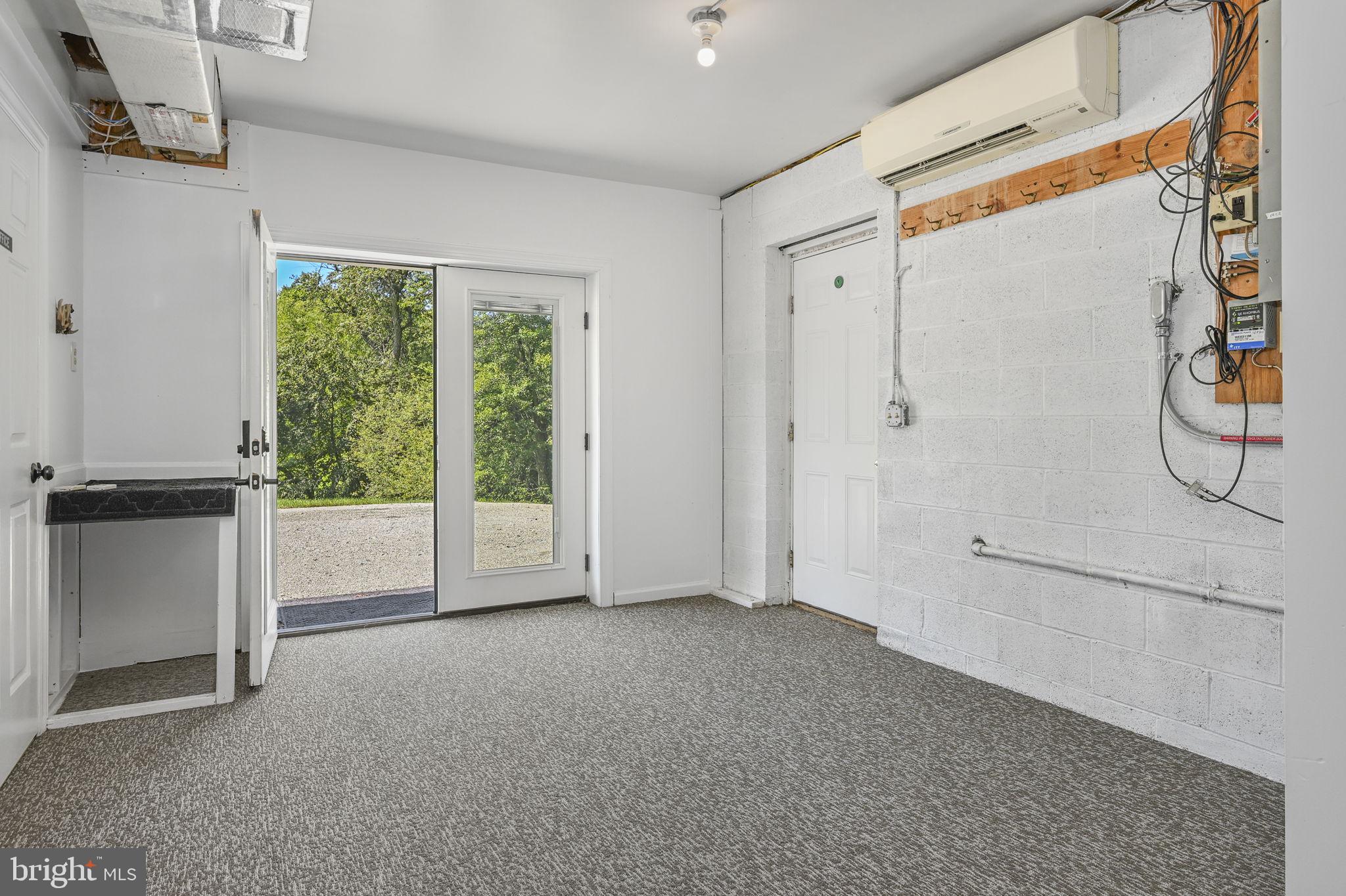 700 King Pen Road Kirkwood, PA 17536 - Photo 29 of 37 walkout
