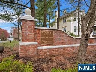 $469,999 | 655 Plum Terrace, Mahwah, NJ 07430