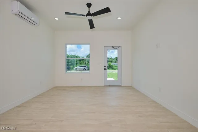 $209,999 | 23031 Roundtree Avenue, Alva, FL 33920