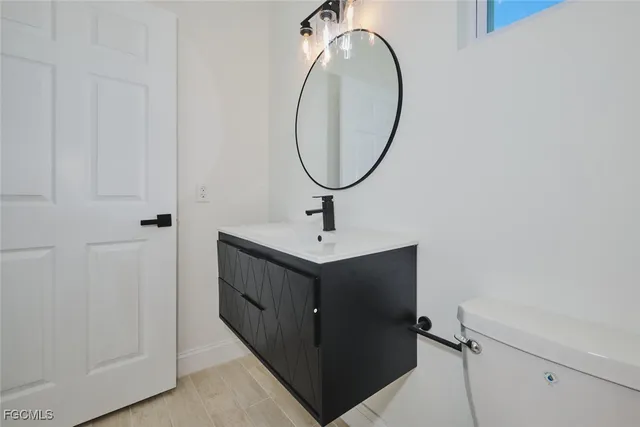 $209,999 | 23031 Roundtree Avenue, Alva, FL 33920