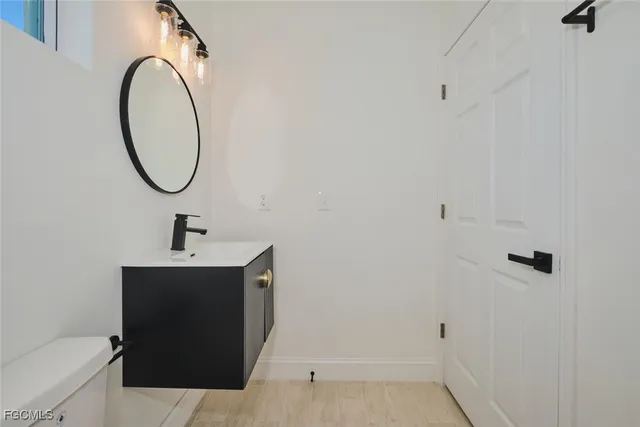 $209,999 | 23031 Roundtree Avenue, Alva, FL 33920