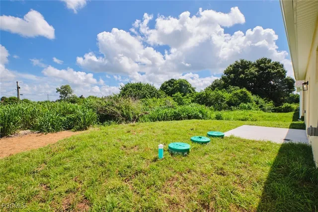 $209,999 | 23031 Roundtree Avenue, Alva, FL 33920