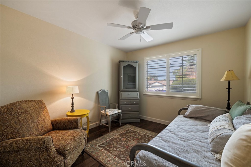 554 Andrea Circle Paso Robles, CA 93446 - Photo 21 of 34 a bed room with furniture and a window