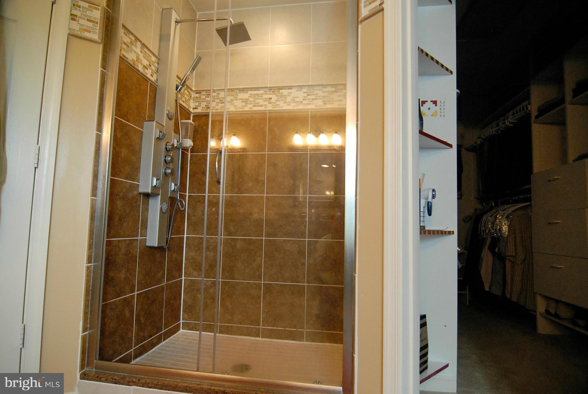8906 Admiral Drive Laurel, MD 20708 - Photo 20 of 30 Bath (Master)
