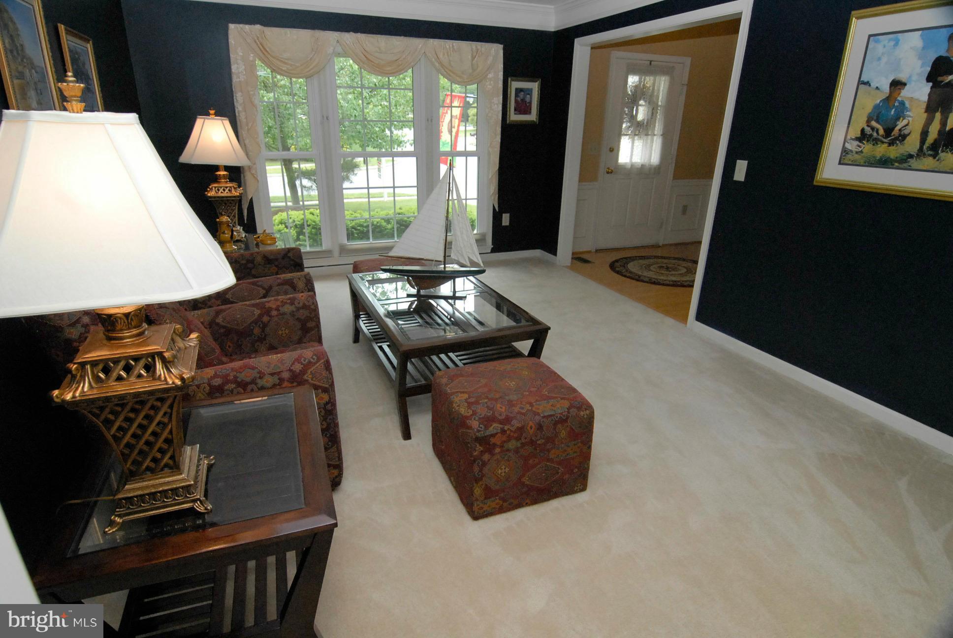 8906 Admiral Drive Laurel, MD 20708 - Photo 3 of 30 Living Room
