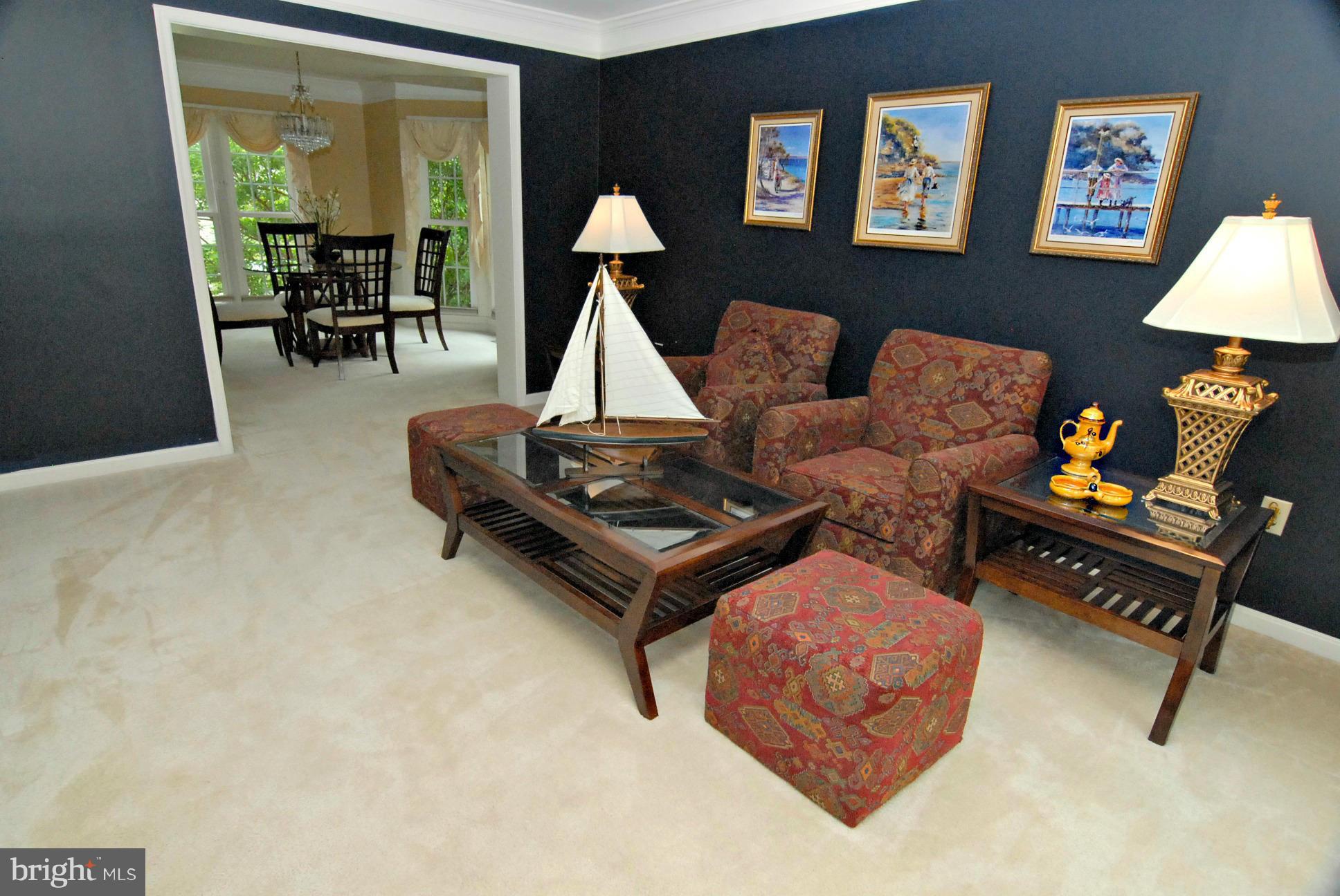 8906 Admiral Drive Laurel, MD 20708 - Photo 4 of 30 Living Room