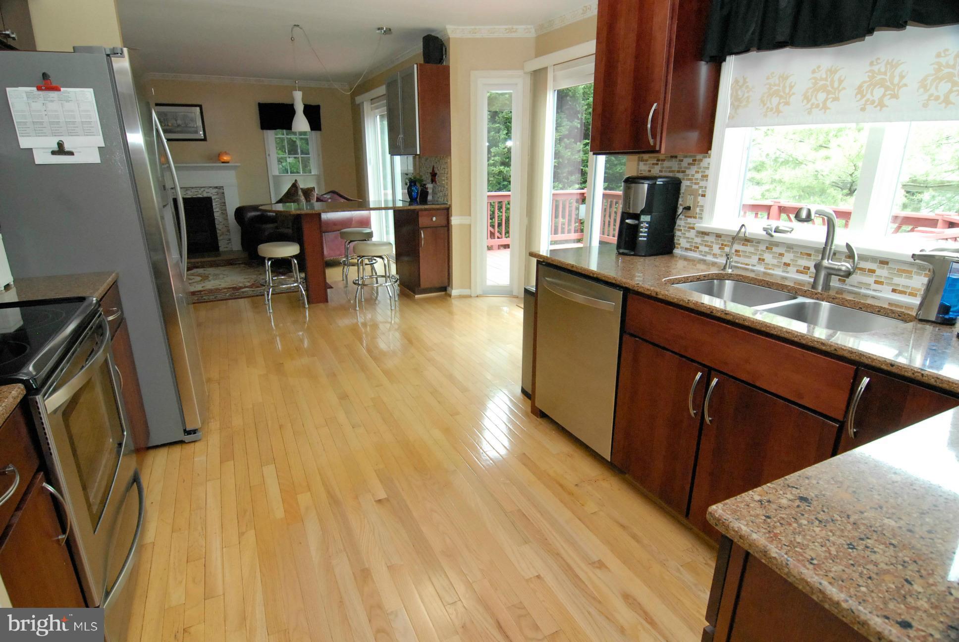 8906 Admiral Drive Laurel, MD 20708 - Photo 8 of 30 Kitchen