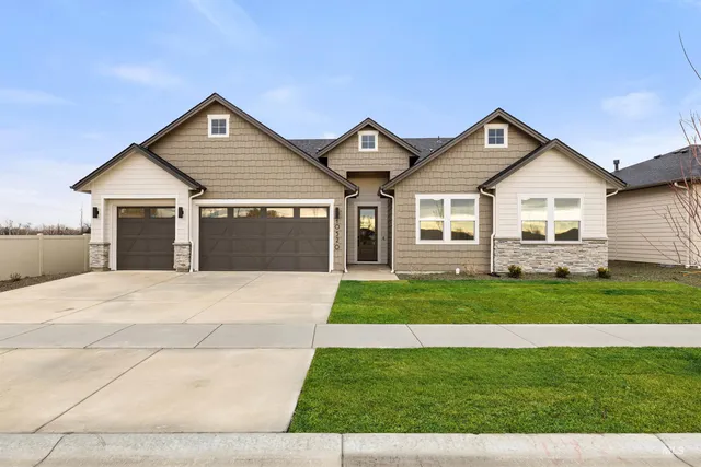$649,900 | 10540 West Mizzle Drive, Star, ID 83669