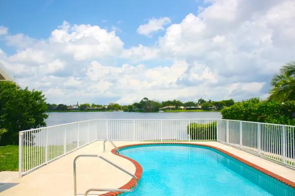 $5,000 | 12744 Meadowbreeze Drive, Wellington, FL 33414