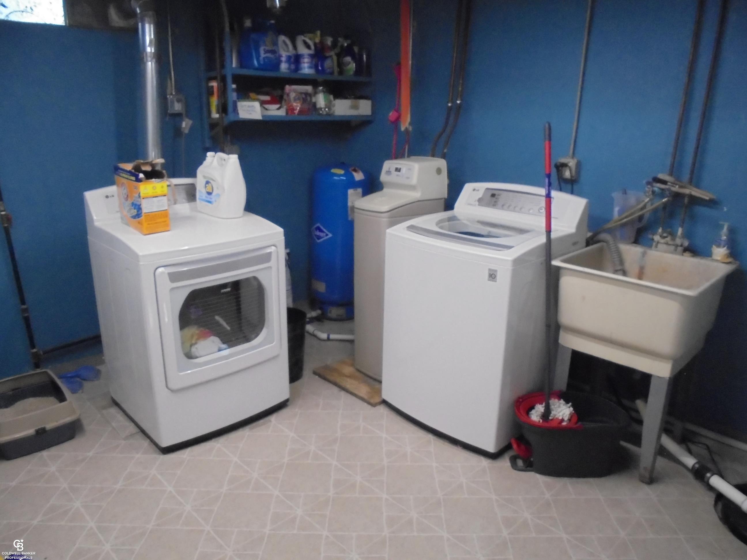 3188 Millville Road Lapeer, MI 48446 - Photo 39 of 65 Laundry Area