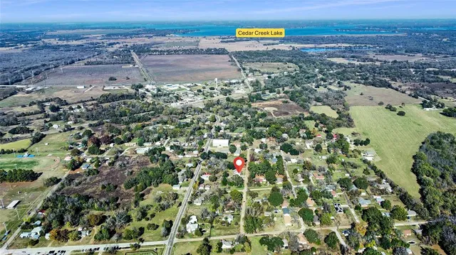 $185,000 | 616 French Street, Trinidad, TX 75163