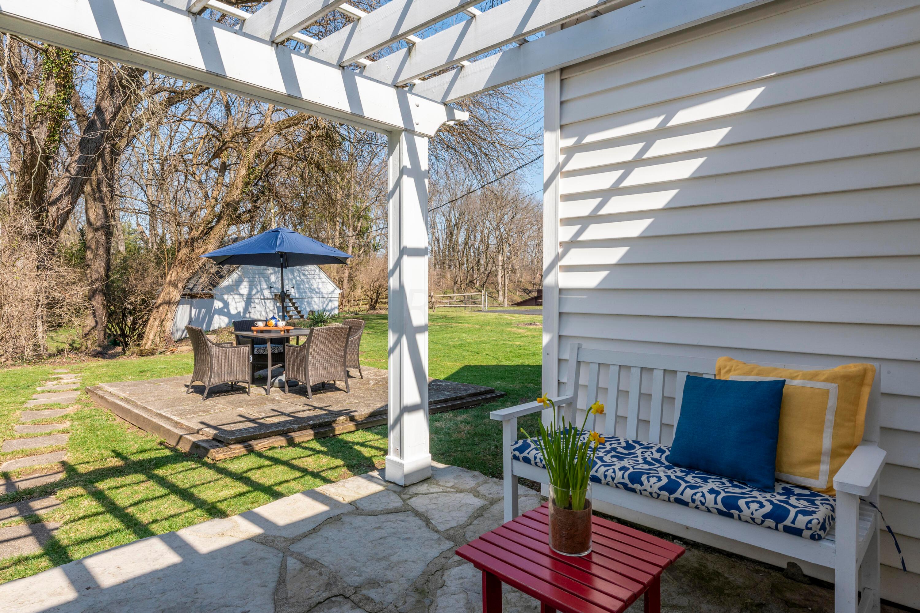 4248 Dublin Road Columbus, OH 43221 - Photo 6 of 54 6