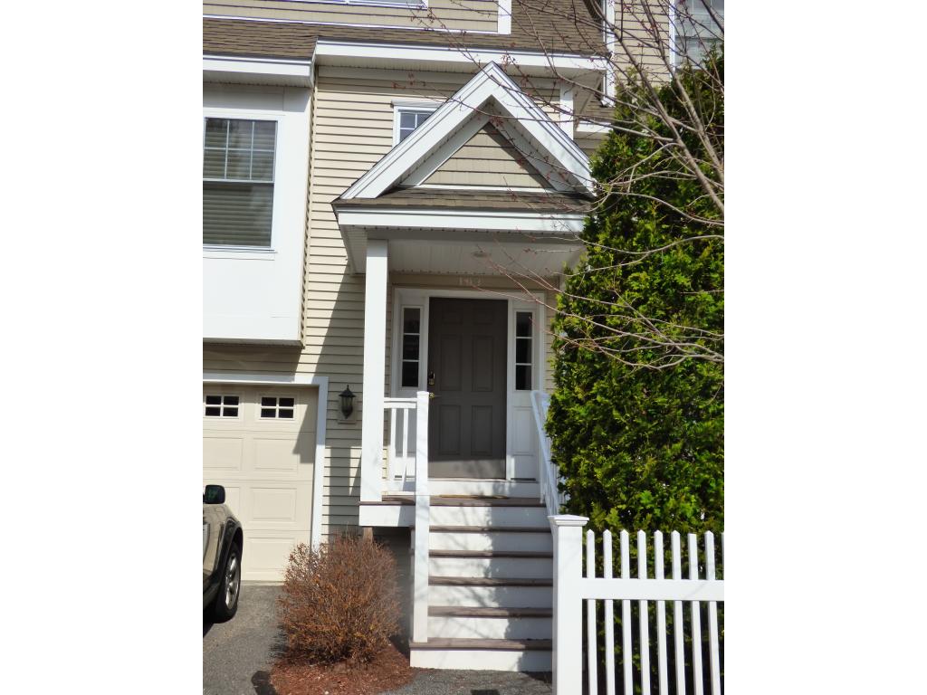 103 Hackett Hill Road, Unit 1 Manchester, NH 03102 - Photo 4 of 31