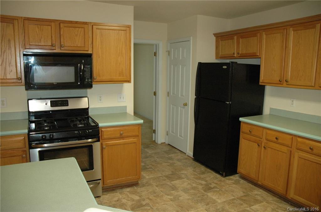 6221 Nevin Road Charlotte, NC 28262 - Photo 8 of 13 Gallery Image 8