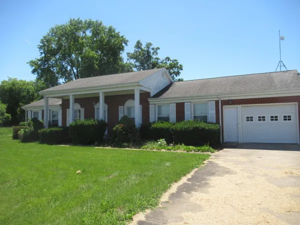 $200,000 | 11317 Highway 166, Marion, IL 62959