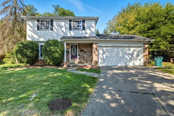 $370,000 | 2263 Camilla Drive, Troy, MI 48083