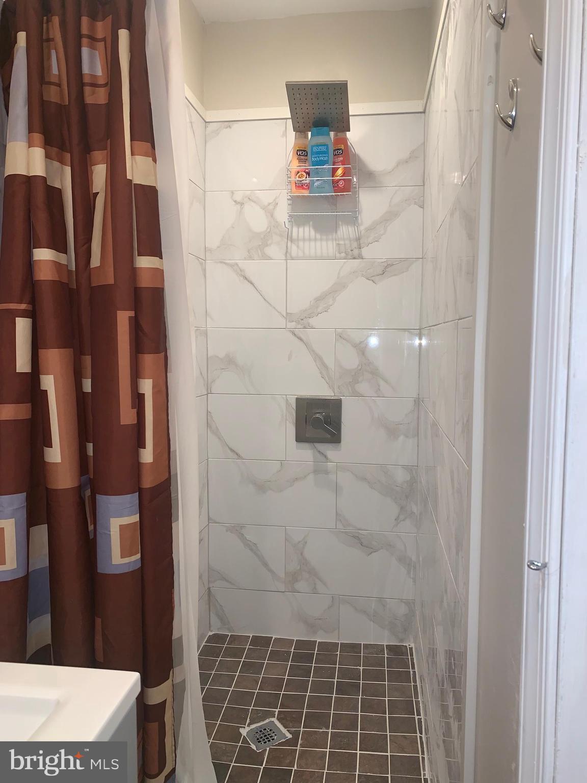 226 Roxborough Avenue, Unit 2 Philadelphia, PA 19128 - Photo 13 of 23