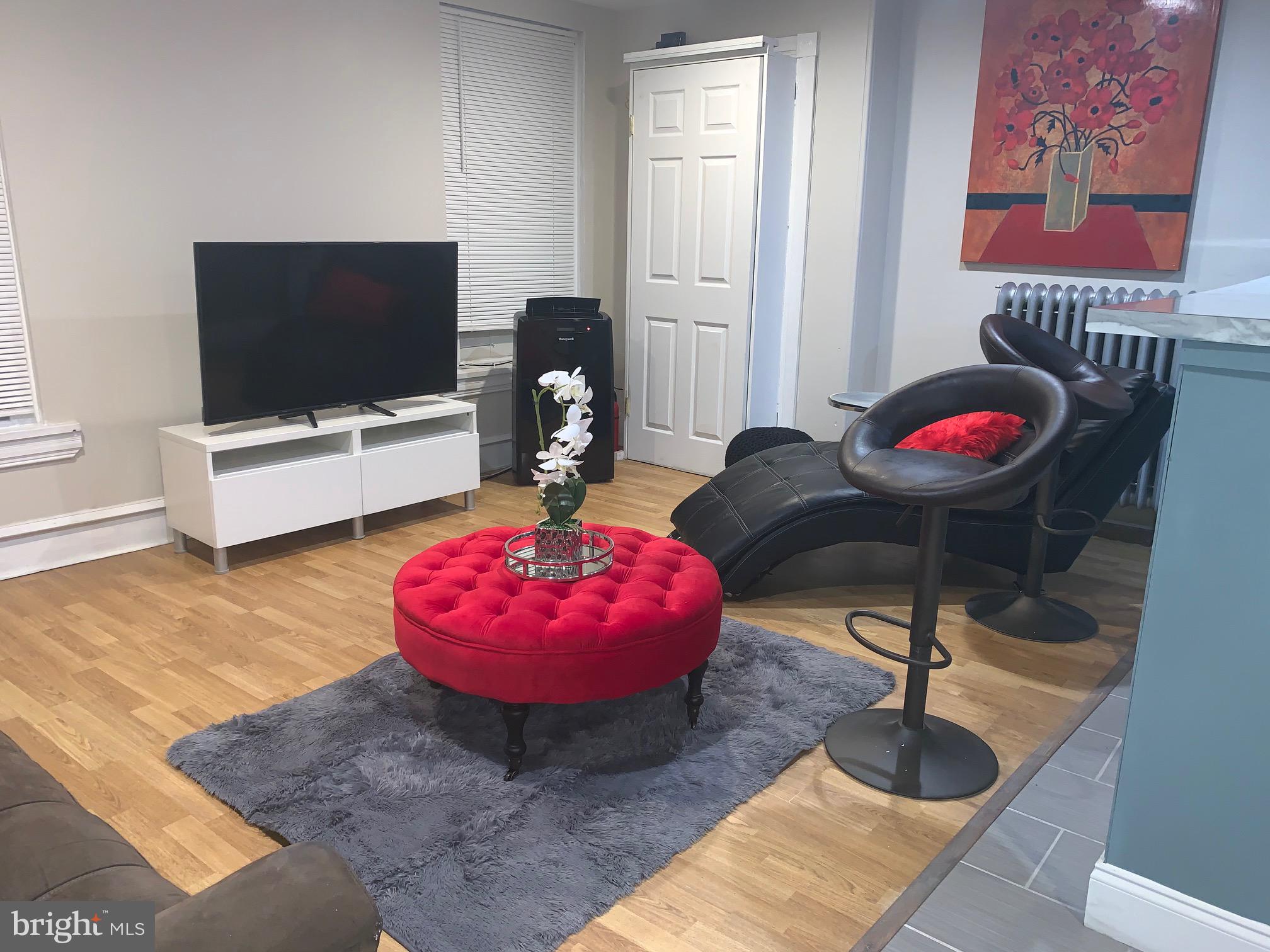 226 Roxborough Avenue, Unit 2 Philadelphia, PA 19128 - Photo 2 of 23