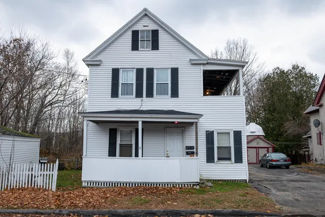 $165,000 | 55 Osgood Avenue, Mexico, ME 04257