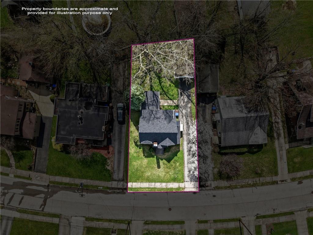 1034 Myrtle Place Sharon, PA 16146 - Photo 28 of 31 an outdoor view of house with green space