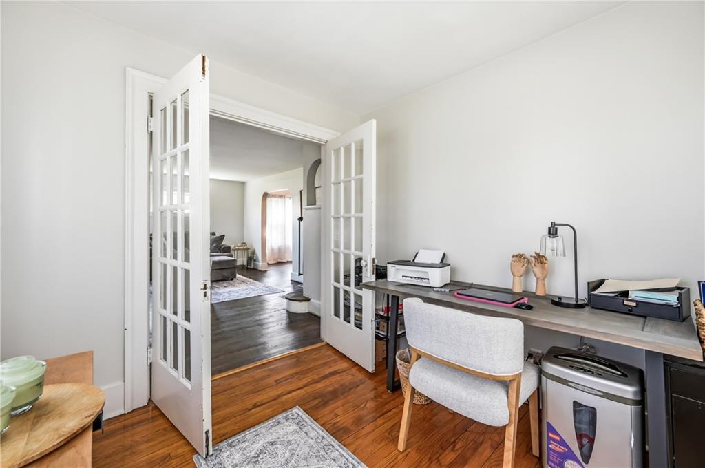 1034 Myrtle Place Sharon, PA 16146 - Photo 7 of 31 a view of a workspace with furniture