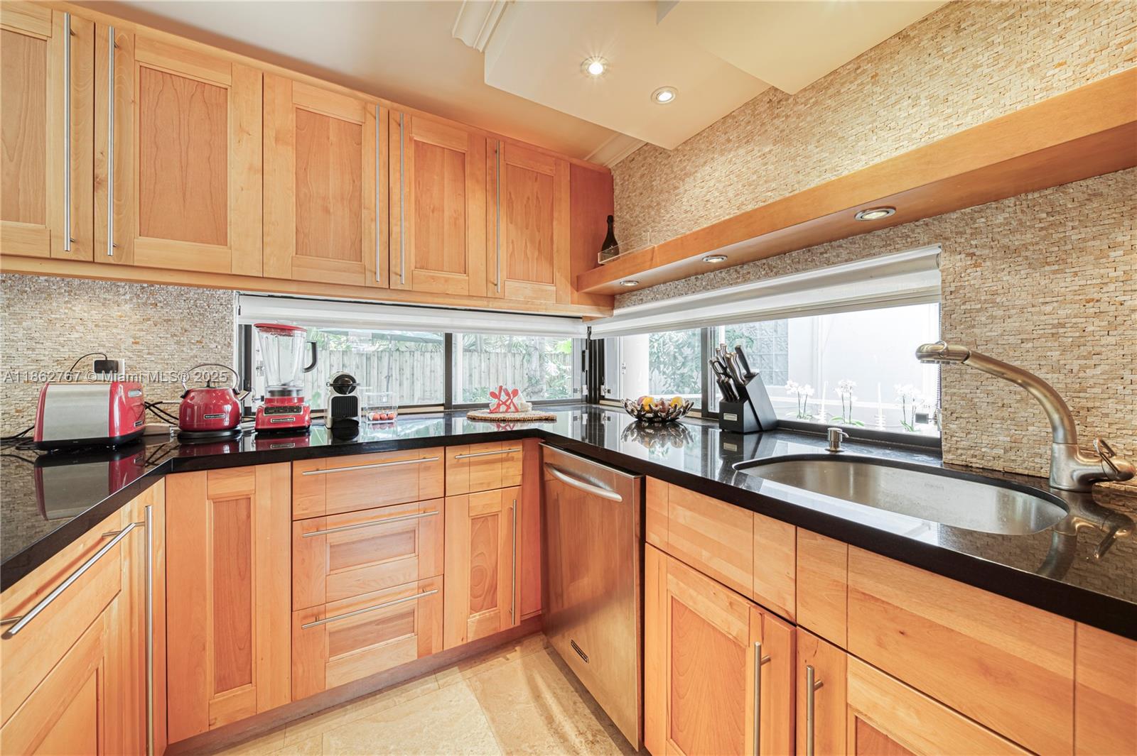 2918 Whitehead Street, Unit 2 Miami, FL 33133 - Photo 10 of 25